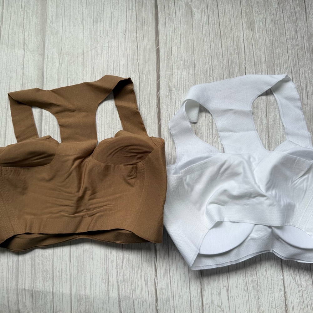 Commando Butter Soft-Support Racerback Bralette - Picture 3 of 3